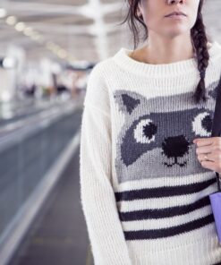 fashion-woman-girl-pullover-min